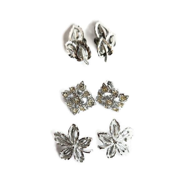 Lot of 3-Pairs of Women's Clip On Holiday Christmas Silver Tone Crystal Earrings - Picture 2 of 6